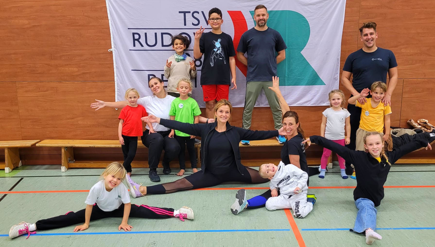 Die Turnabteilung 4 beim Gerätturnabzeichen